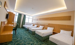 Deluxe Package – ₹1,10,000 — Madinah